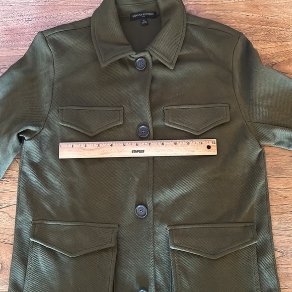 Banana Republic Shirt Jacket - Picture 8 of 8